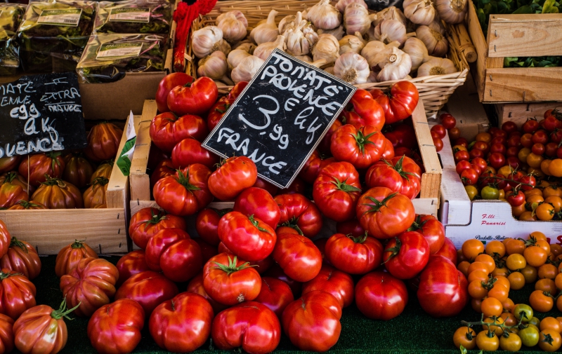 primeur-ROQUEFORT LES PINS-min_tomatoes-4050245